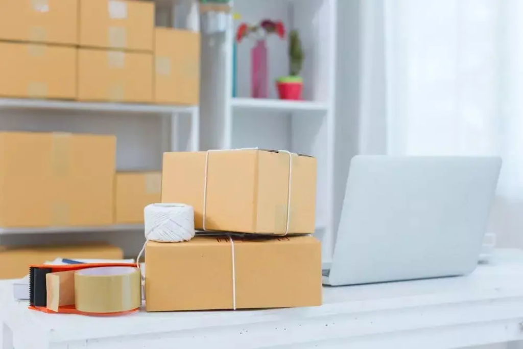 Dropshipping vs własny magazyn: co się bardziej opłaca w sklepie online? Koszty, marże i ryzyka Dropshipping vs własny magazyn: co się bardziej opłaca w sklepie online? Koszty, marże i ryzyka