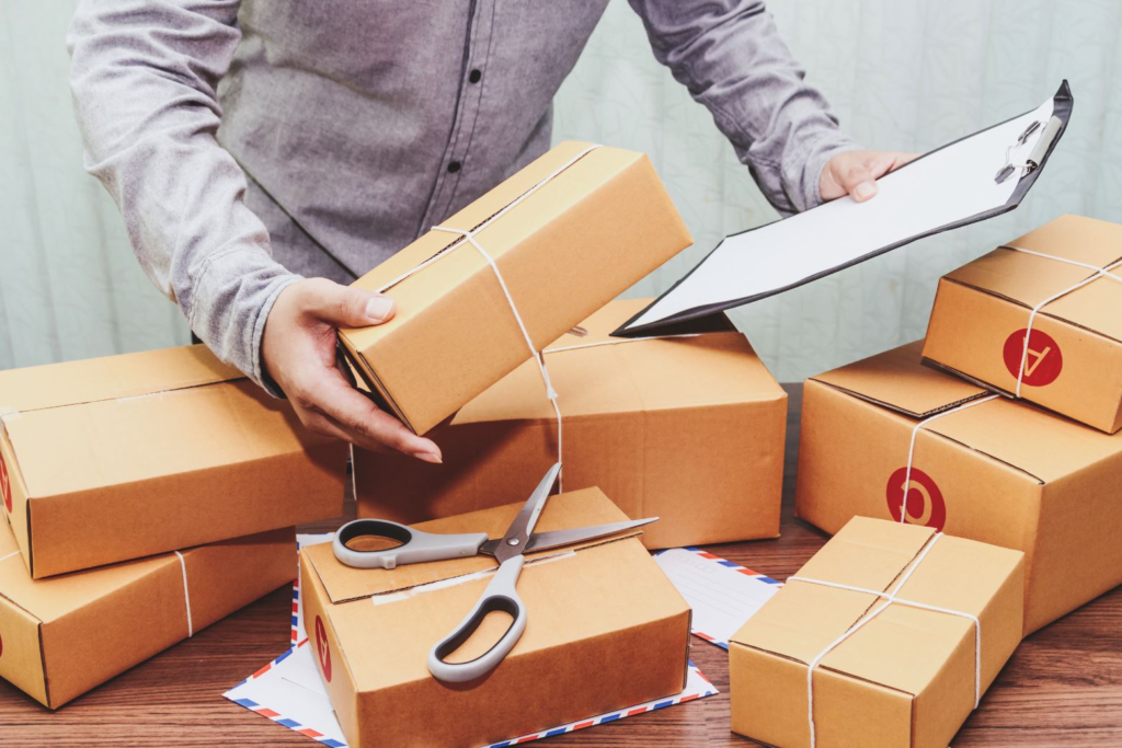 Dropshipping vs własny magazyn: co się bardziej opłaca w sklepie online? Koszty, marże i ryzyka Dropshipping vs własny magazyn: co się bardziej opłaca w sklepie online? Koszty, marże i ryzyka